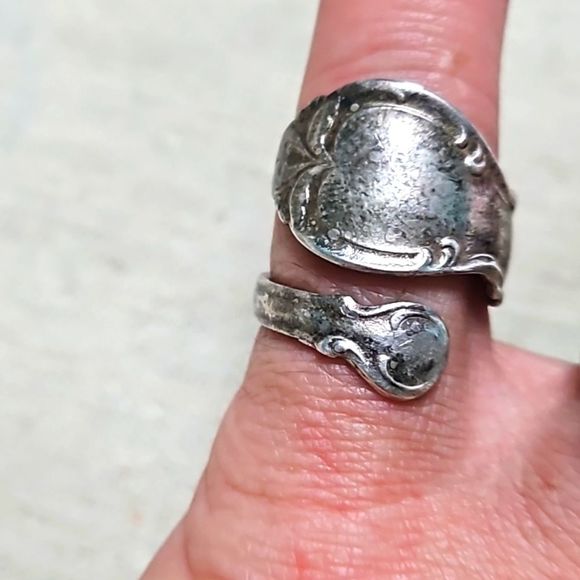Antique 1847 Rogers Bros Sterling Silver Floral Bypass Spoon Ring - Picture 1 of 8